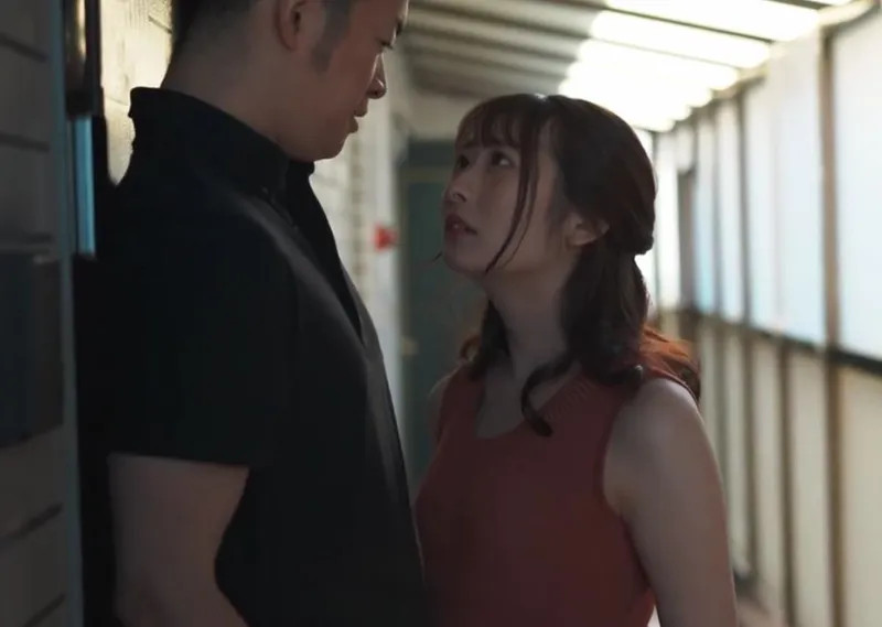 Cô vợ mang thai, tôi bị sexy bởi vợ yêu nhà kề bên thường ở nhà một mình
